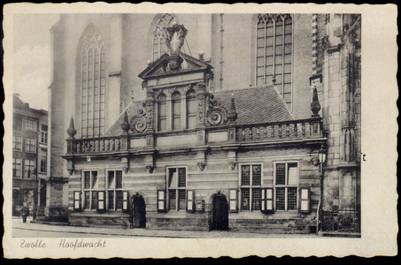 4919 PBKR1522 de Hoofdwacht aan de Grote Markt tegen de Grote Kerk aan. Links daarvan: Grote Markt 3: de ...