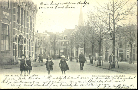 5589 PBKR1081 Het Gasthuisplein vanaf de Vijfhoek gezien, ca. 1900. Geheel links het klooster RK Gesticht van Liefde, ...