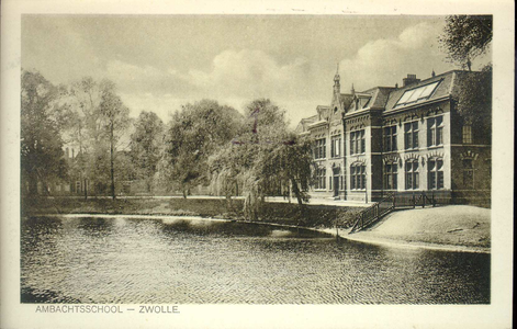 5673 PBKR2244 Menno van Coehoornsingel 16: Flevogebouw vanaf de Burgemeester Drijbersingel, ca. 1928. Het Flevogebouw ...