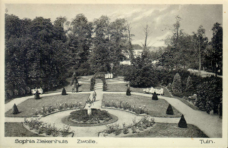6071 PBKR2876 Rhijnvis Feithlaan, Sophia Ziekenhuis, 1925.Tuin achter de nieuwbouw 1915 gezien parallel aan de Rhijnvis ...