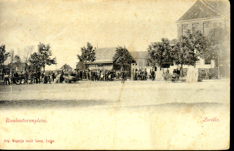 6093 PBKR2898 Rodetorenplein naar het noordwesten met gezicht op de aanlegplaats (plaatskaarten en bevrachtingskantoor) ...