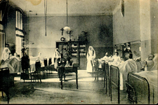 6600 PBKR1241 Interieur van de mannenzaal in het oude gedeelte uit 1902 van het R.K. ziekenhuis aan de Blekerstraat. ...