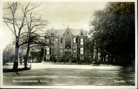817 PBKR3696 Ter Pelkwijkpark 22, Gouverneurshuis, ca. 1930.Gebouwd 1892 door rijksbouwmeester J. van Lokhorst, ...