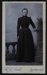 108 -51 Portret van een vrouw., 1889-01-01