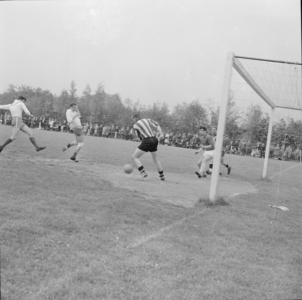 5361 Voetbalwedstrijd amateurs., 1960-01-01
