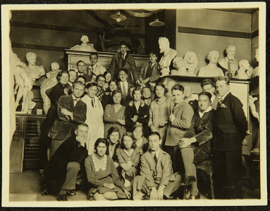 382 Groepsfoto, opschrift achterop: 4e studiejaar Nor. Piet Smeele eerste rij linksonder., 1929-01-01