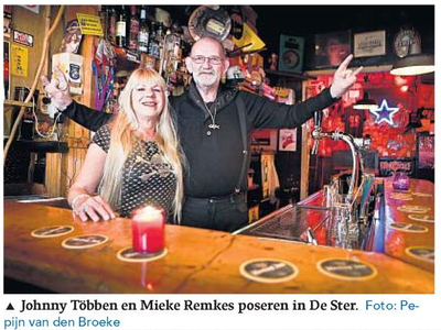 Johnny en Mieke Tbben in hardrockcafé De Ster, Peperstraat Johnny en Mieke Tbben in hardrockcafé De Ster, Peperstraat