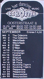 De Koffer, Groningen. Affiche september 1982.<br/> <br/>Entree f. 4,00<br/> <br/>DI-ZA 23.00 TOT 04.00 UUR <br/>WO 23.00 TOT 05.00 UUR<br/> <br/>wo 1 en do 2 The Odeons <br/>vr 3 en za 4 Weckflash <br/> wo 8 en do 9 D'Men <br/>vr 10 en za 11 Fandango <br/>wo 15 en do 16 Statue <br/>vr 17 en za 18 Mr. Pock <br/>wo 22 en do 23 Rocking Tigers <br/>vr 24 en za 25 Pepperone <br/> wo 29 en do 30 Beaunasties