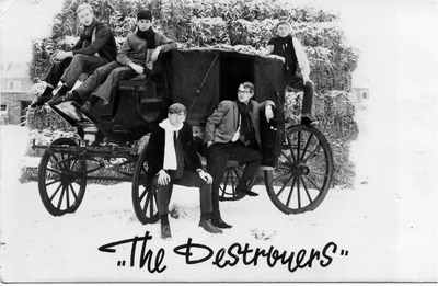 The Destroyers eerste bandfoto