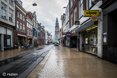Elpee : Oosterstraat 24-1 in Groningen, richting Martinitoren