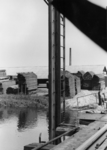 156953 Gezicht op een deel van het hefmechanisme van de spoorbrug over de Oude IJssel te Doetinchem met op de ...