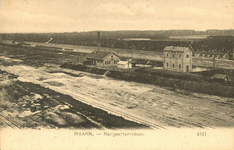 162966 Gezicht op het rangeerterrein van de S.S. te Maarn, met in het midden het electriciteitsgebouw en rechts het ...