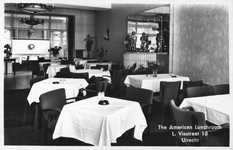 121988 Interieur van restaurant The American Lunchroom (Lange Viestraat 18) te Utrecht: grote zaal.