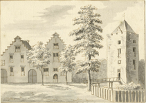 201824 Gezicht op de voorgevels van de bouwhuizen op de voormalige voorburcht en de omgrachte woontoren van het kasteel ...